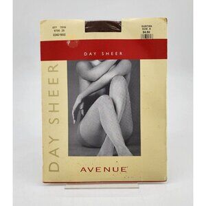 NEW Avenue Day Sheer Flat Knit Pantyhose Sandalfoot Suntan‎ Size A